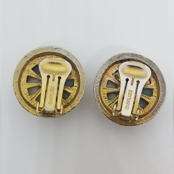 CAROL DAUPLAISE VINTAGE BLUE GEMSTONE CABACHON & GOLDTONE CLIP ON EARRINGS - Picture 5 of 6